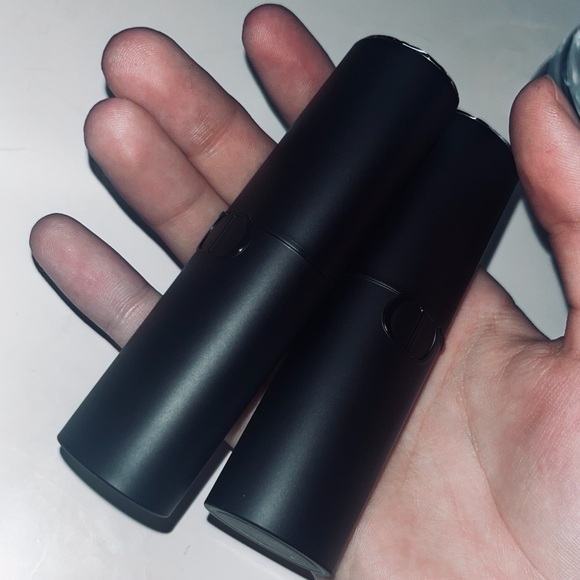 Two New Dior Contour Sticks - Picture 3 of 3